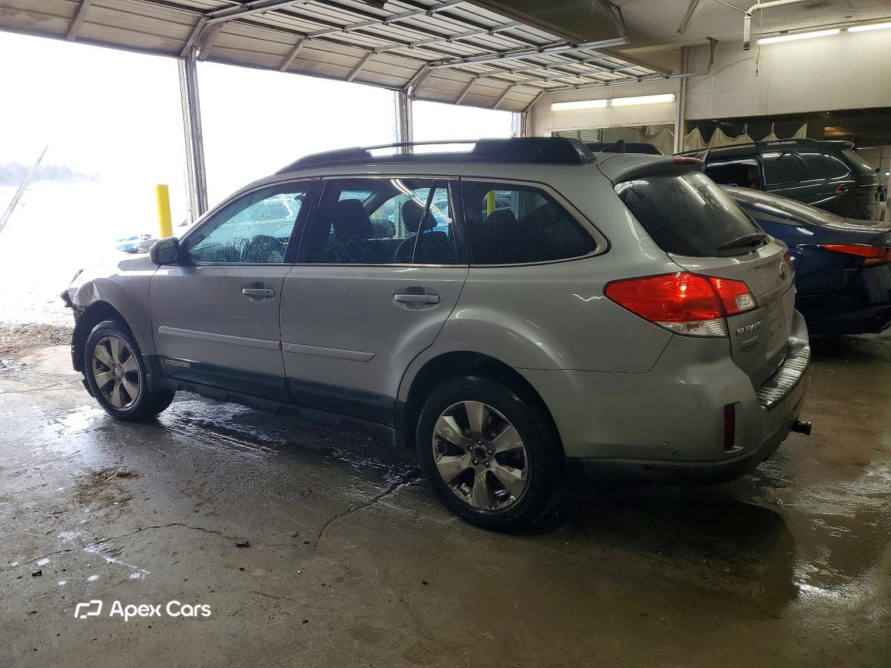 Subaru Outback 2011