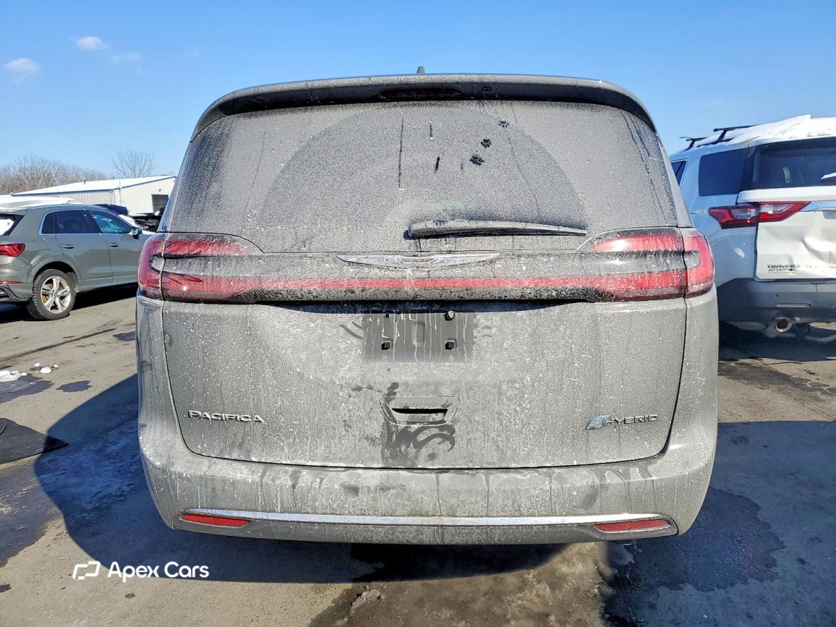 Chrysler Pacifica 2022
