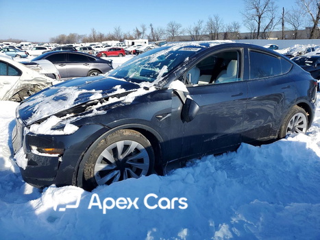 Tesla Model Y 2026 - Image 1 of 13