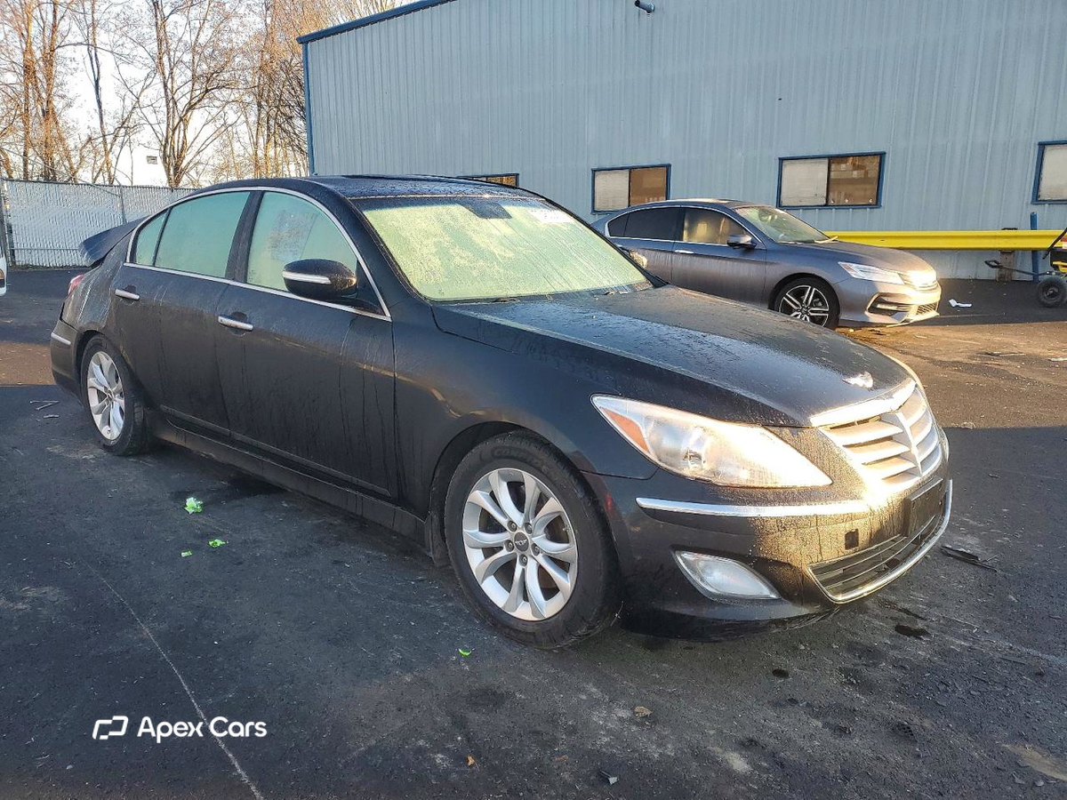 Hyundai Genesis 2012