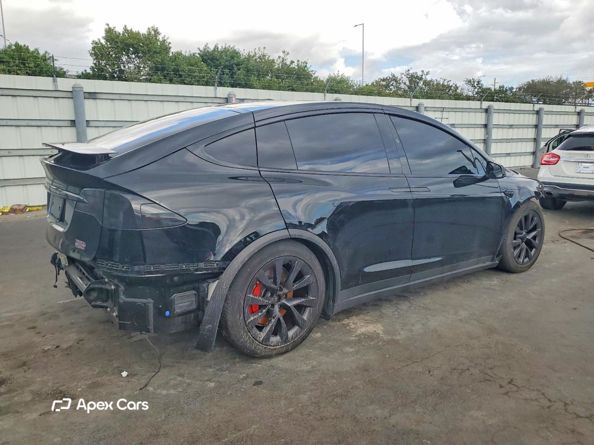 Tesla Model X 2024