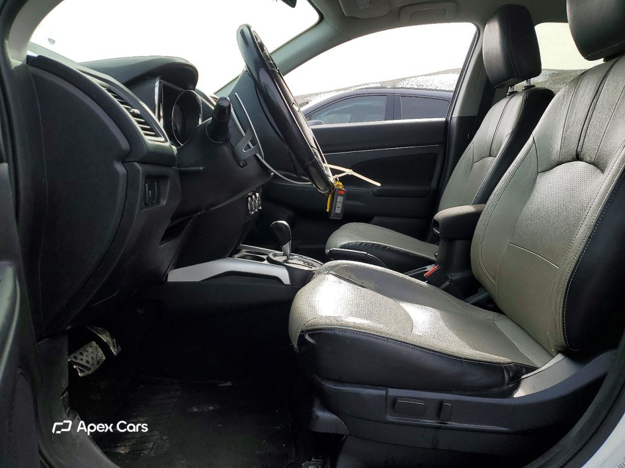 Mitsubishi Outlander 2013
