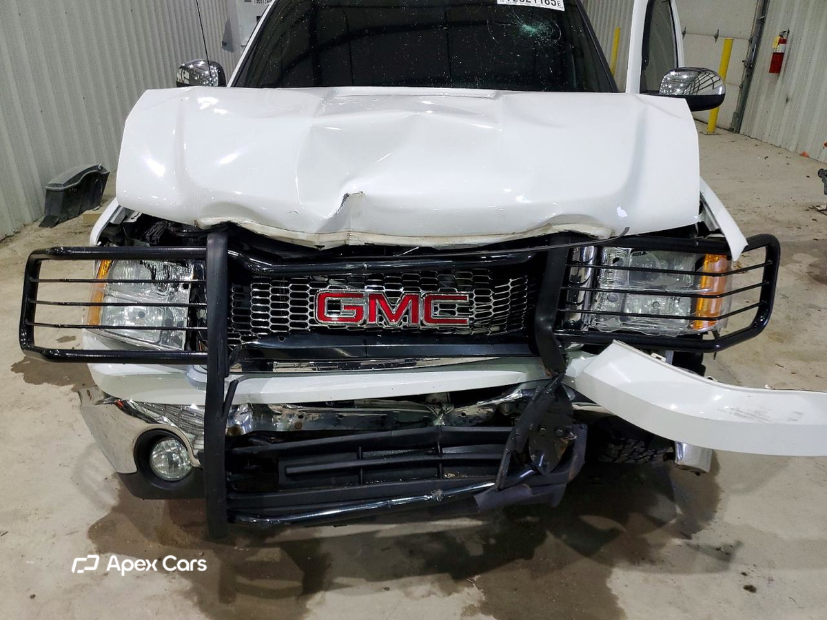 GMC Sierra 2013