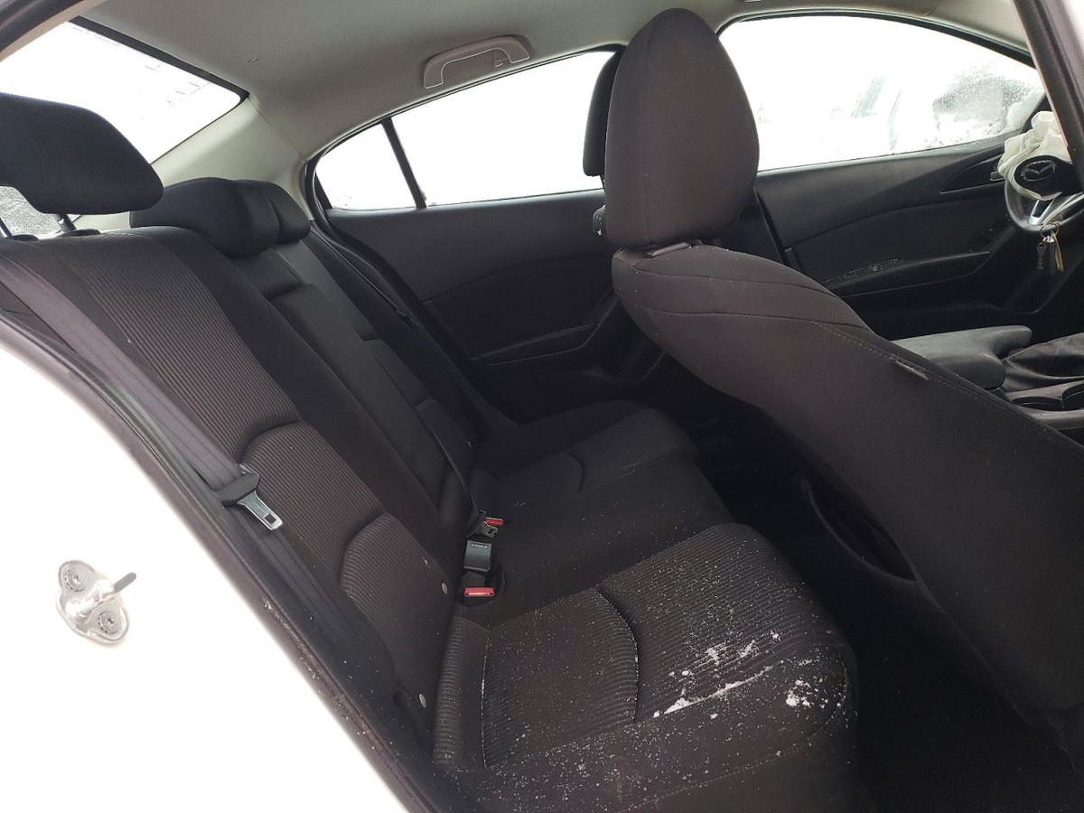Mazda 3 2015