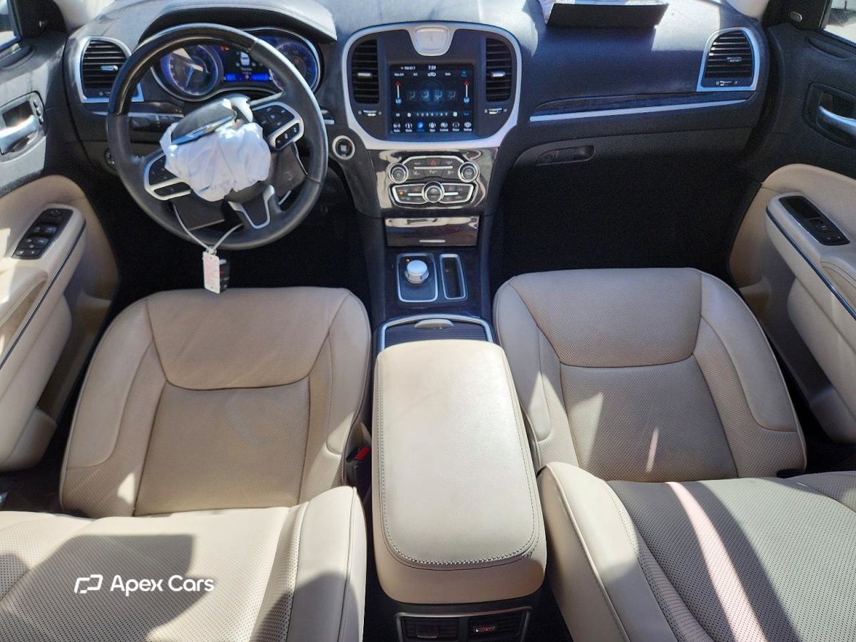 Chrysler 300 2019