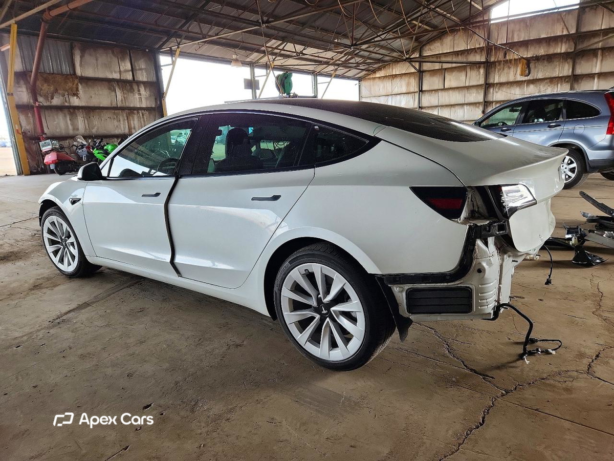 Tesla Model 3 2022