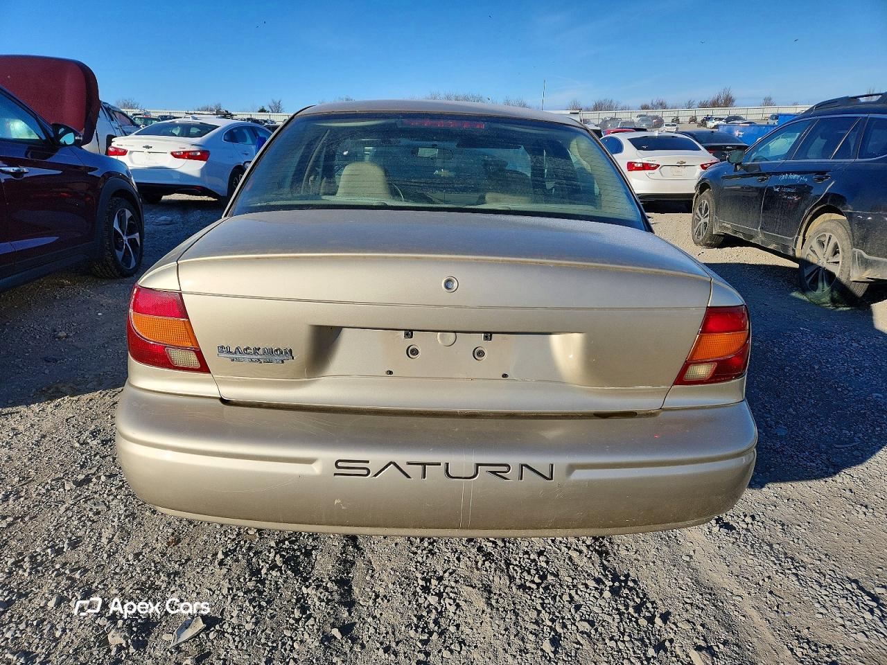 Saturn SL 2002