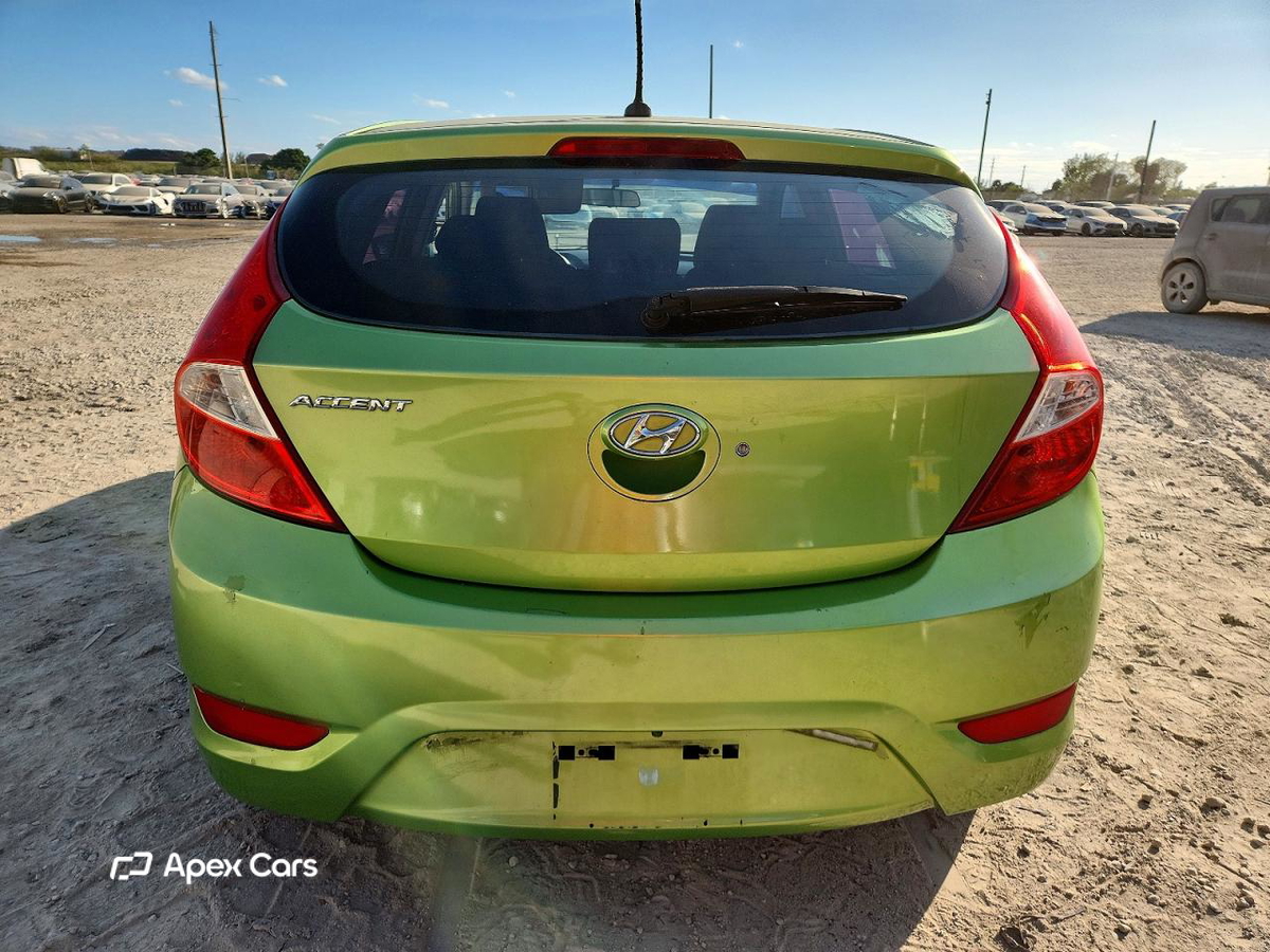Hyundai Accent 2012