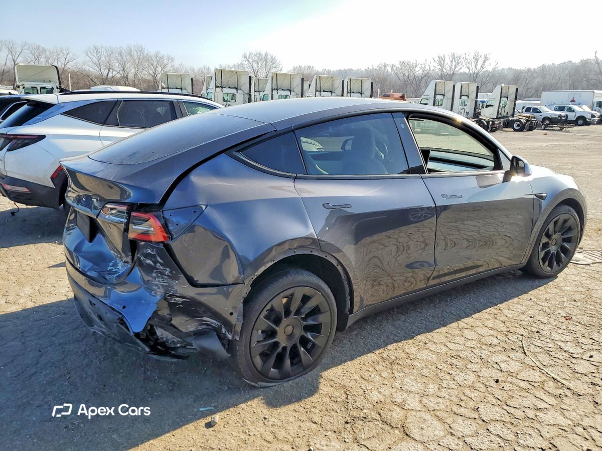 Tesla Model Y 2021