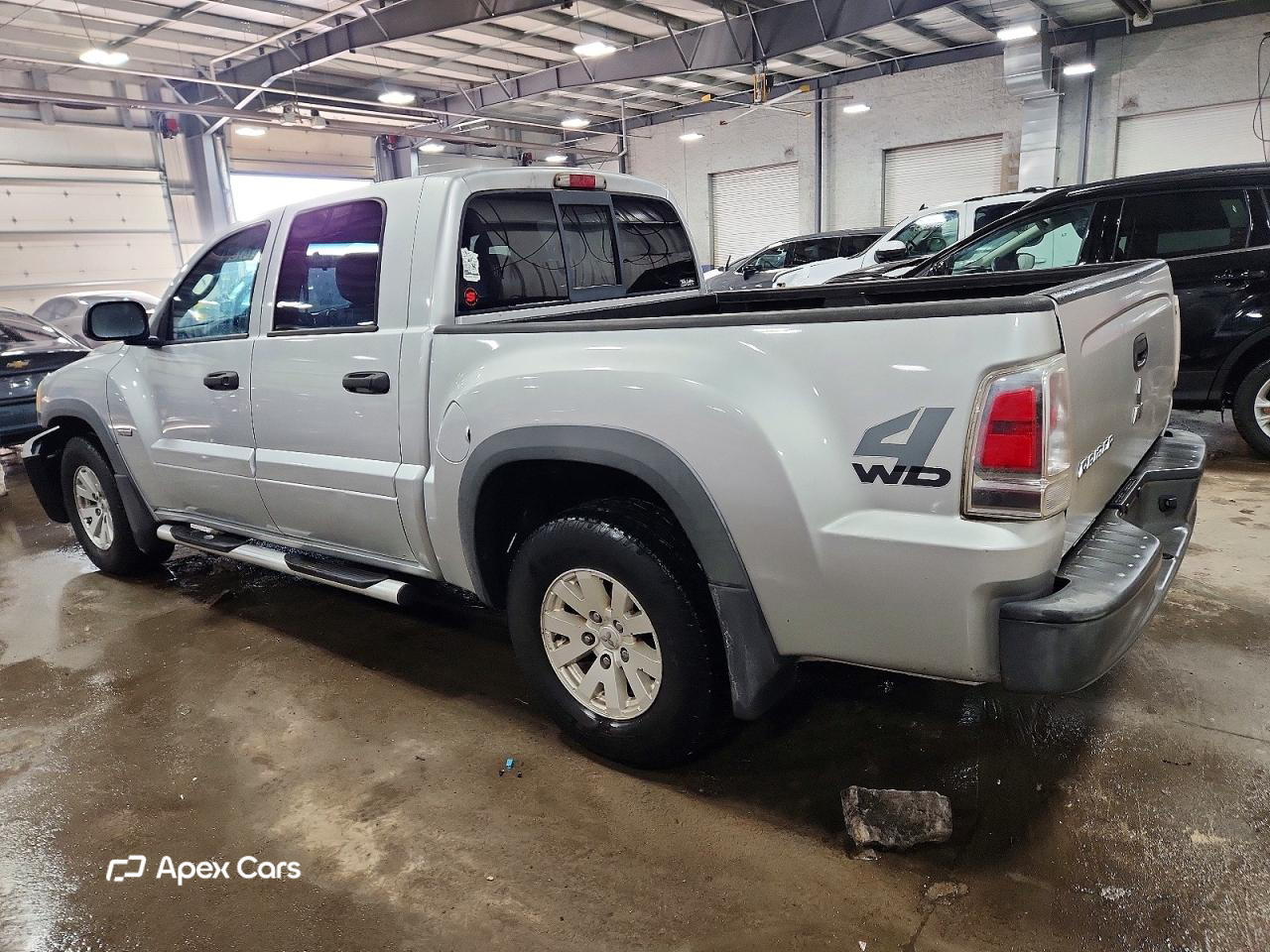 Mitsubishi Raider 2006