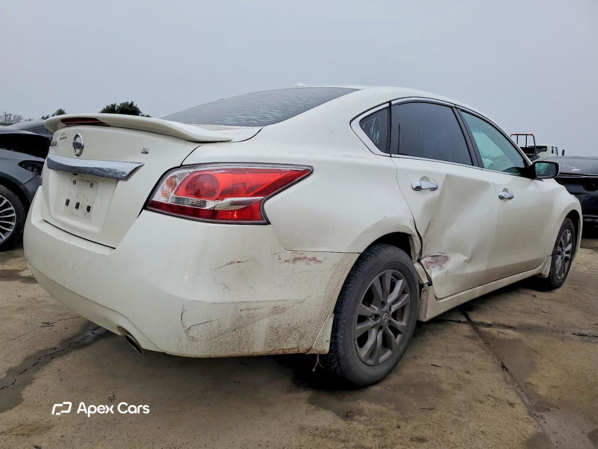 Nissan Altima 2015