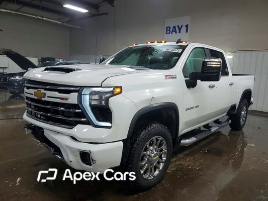 Chevrolet Silverado 2026 - Image 1 of 13