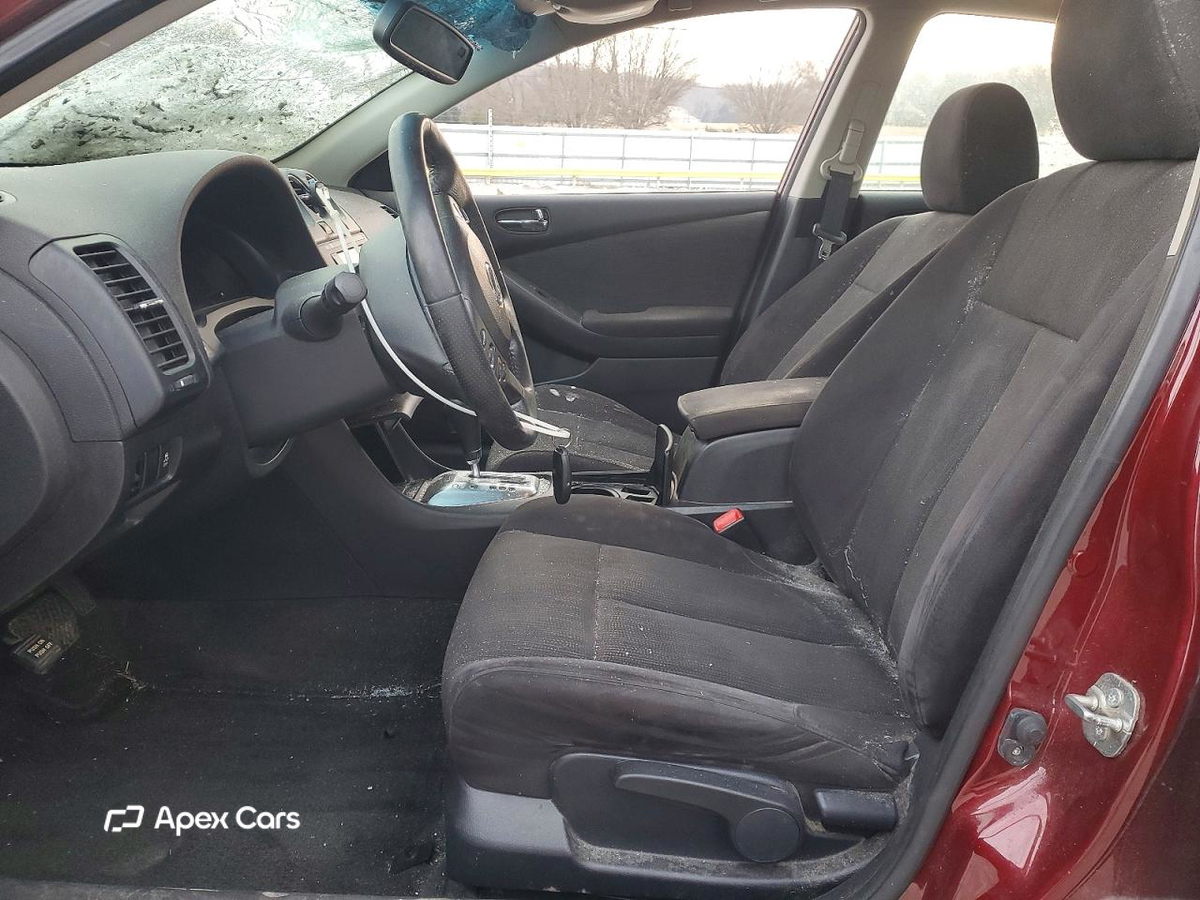 Nissan Altima 2012