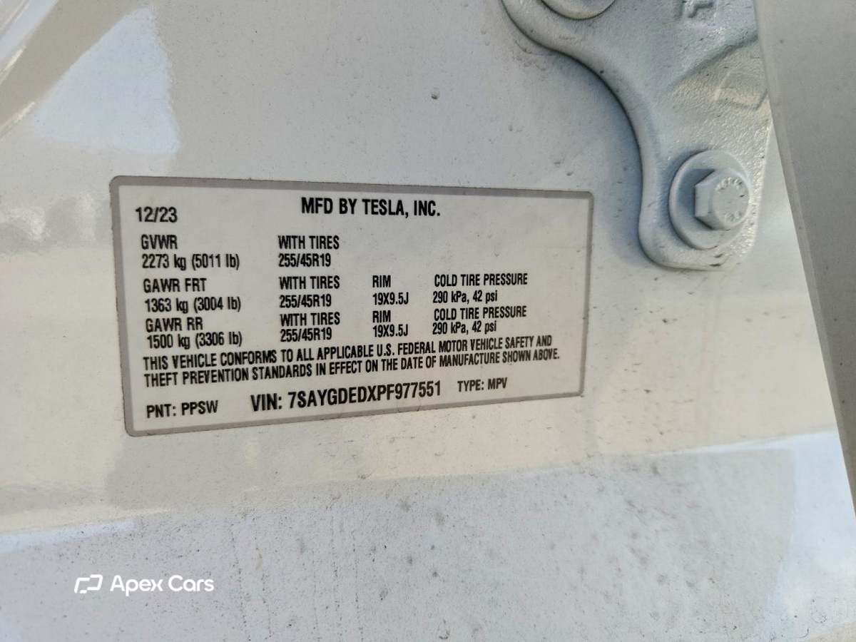 Tesla Model Y 2023