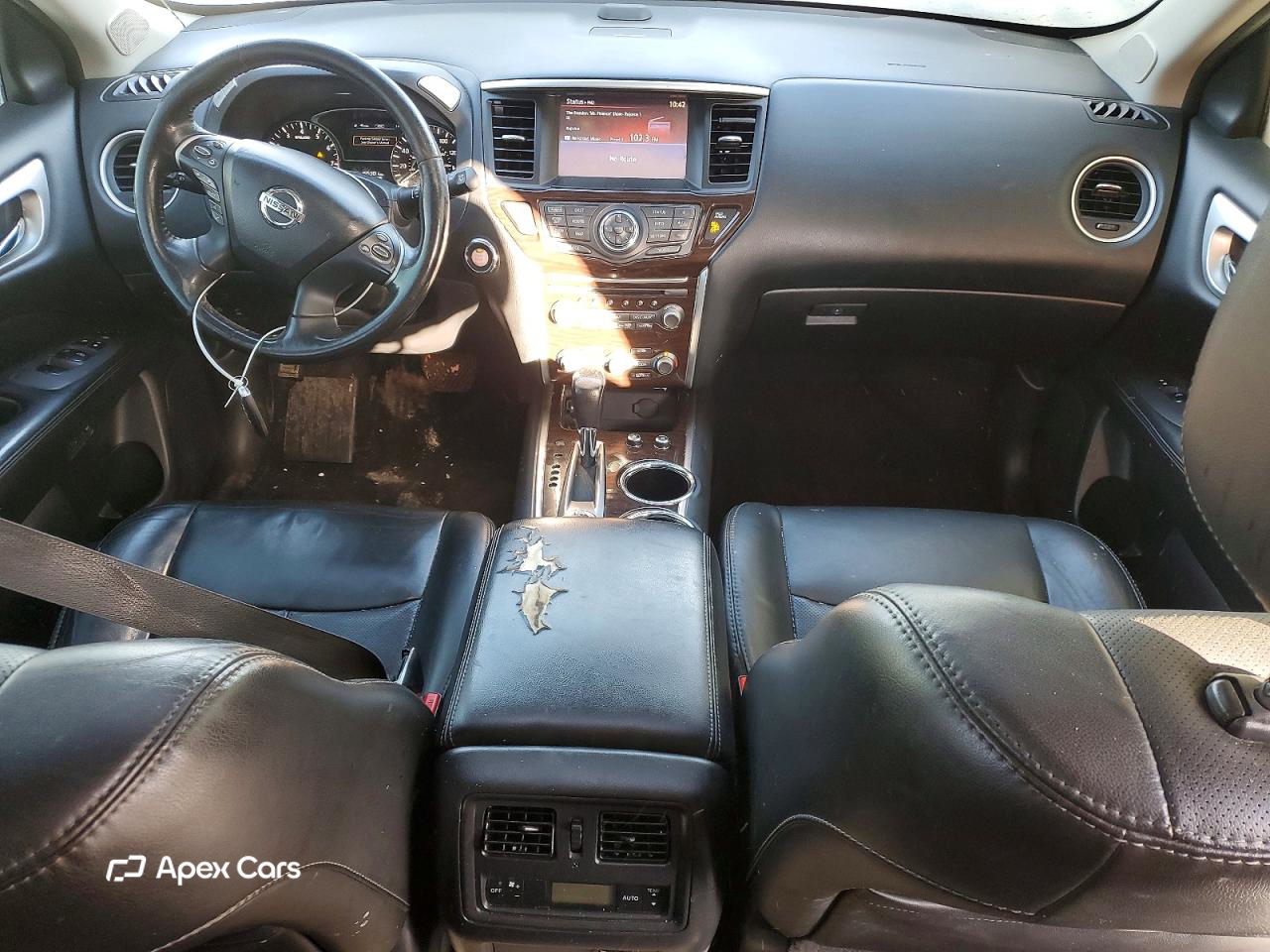 Nissan Pathfinder 2014