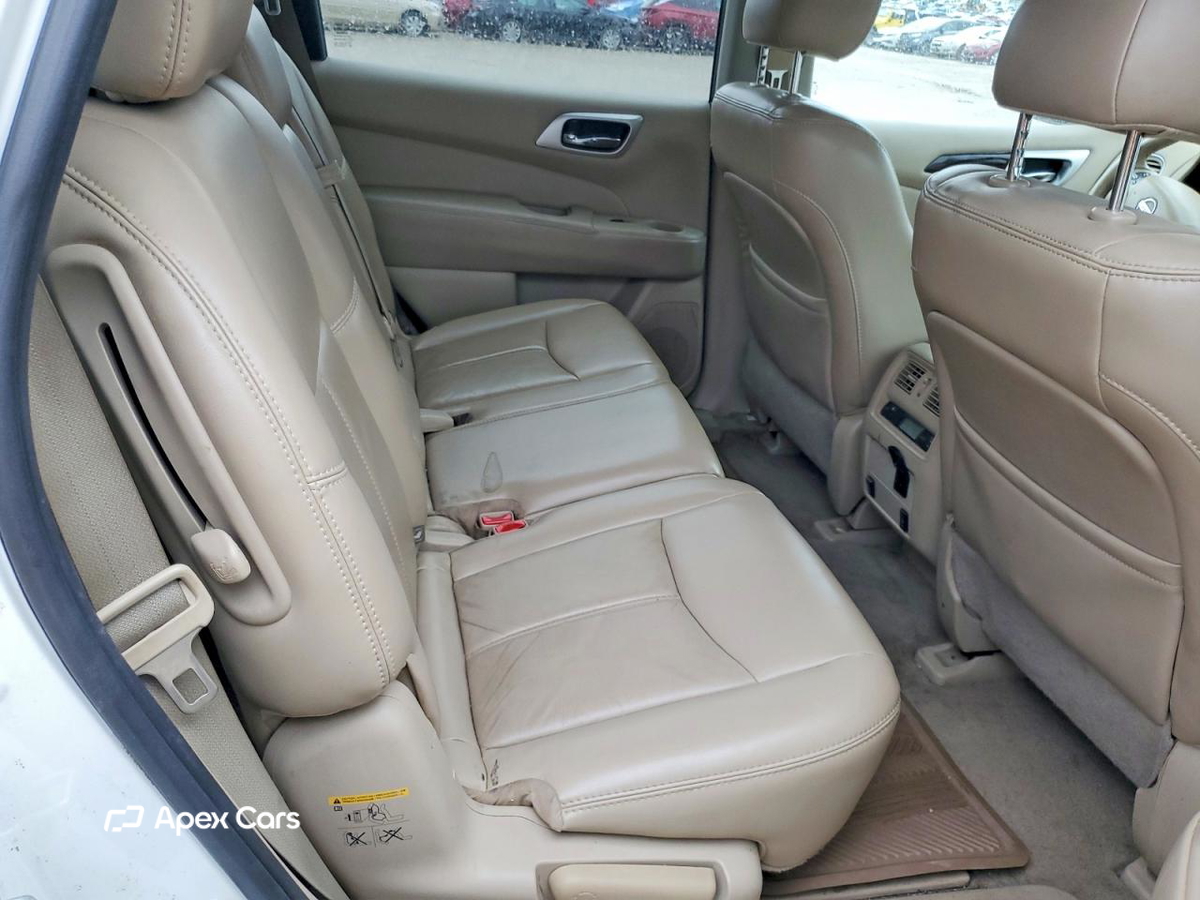 Nissan Pathfinder 2014