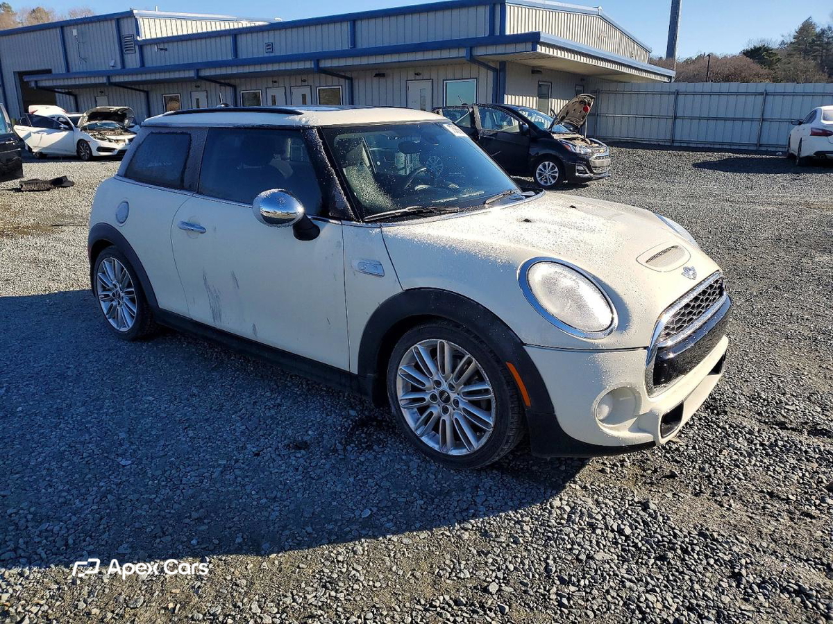 MINI Cooper 2015