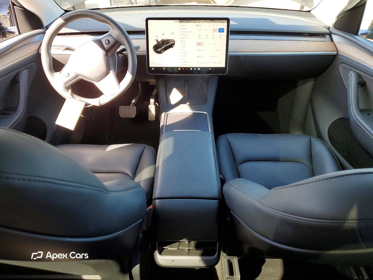 Tesla Model Y 2024