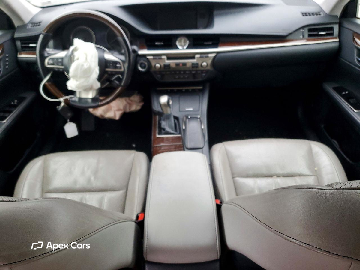 Lexus ES 2016
