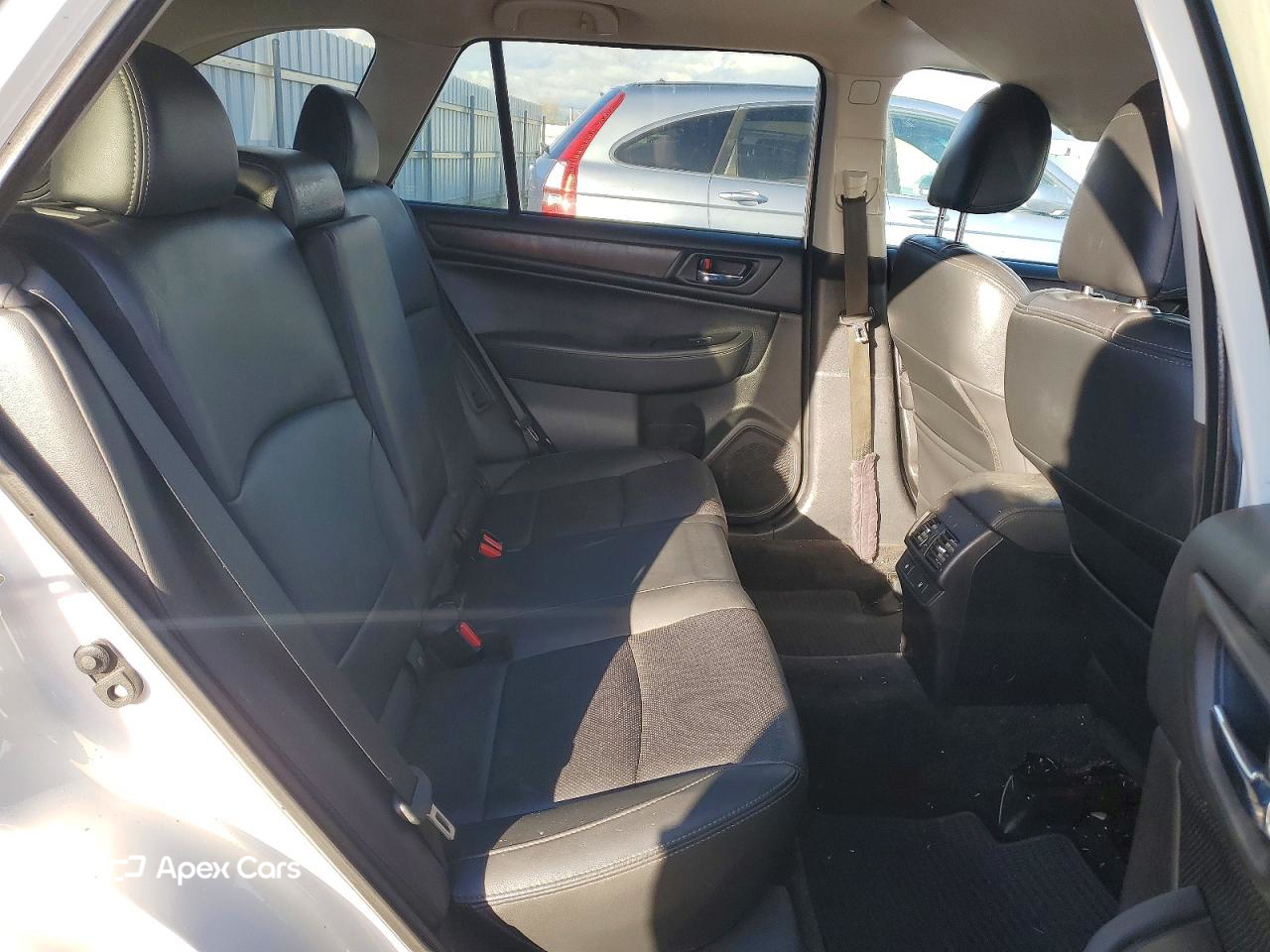 Subaru Outback 2015