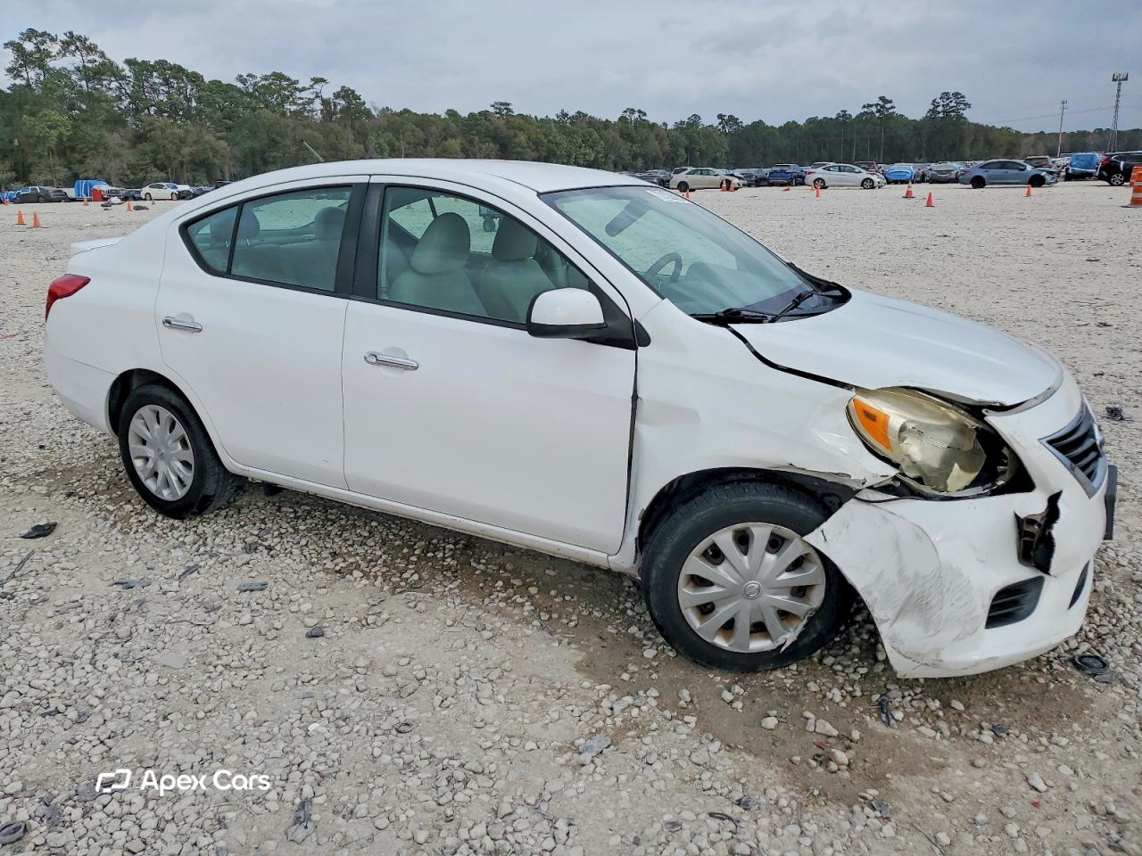 Nissan Versa 2014