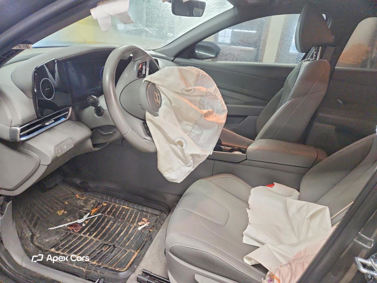 Hyundai Elantra 2024