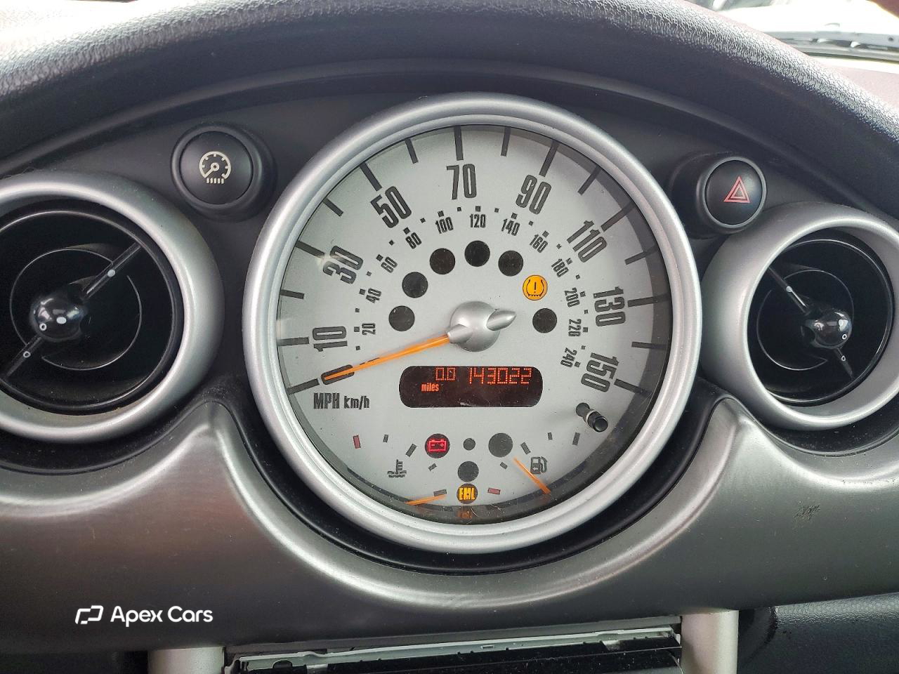 MINI Cooper 2003