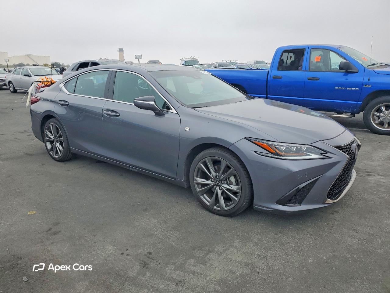 Lexus ES 2020
