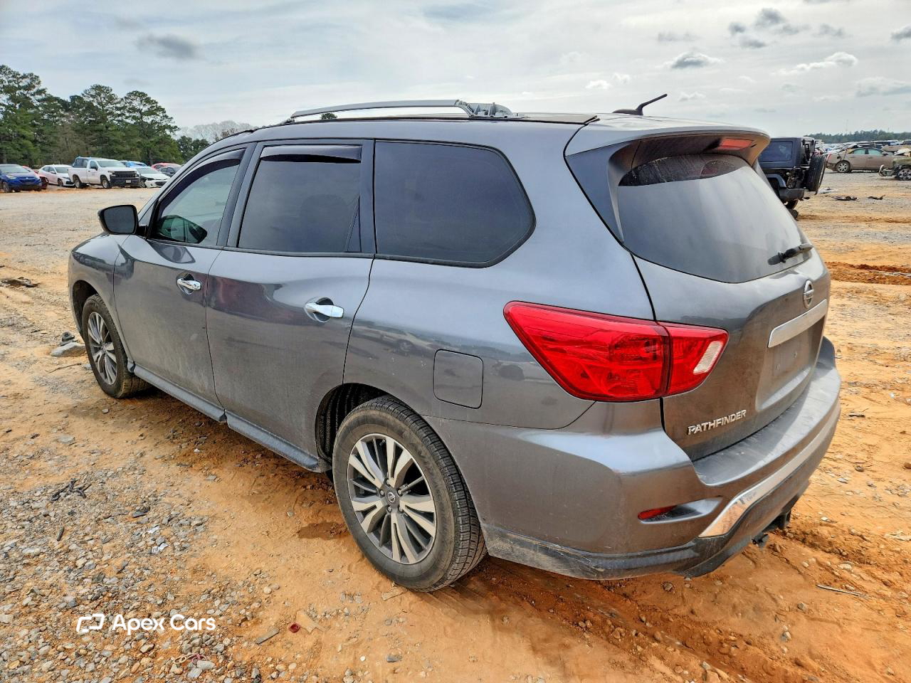Nissan Pathfinder 2018