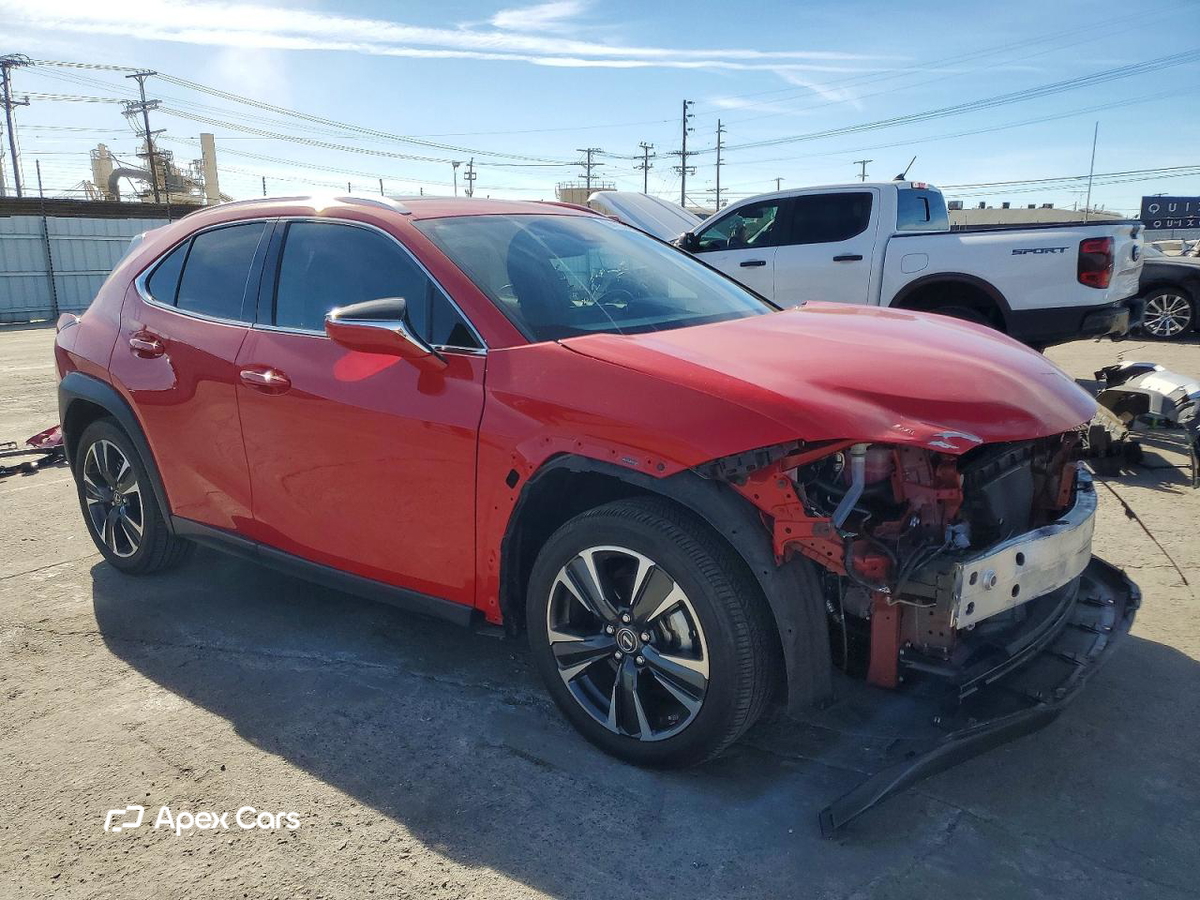 Lexus UX 2024