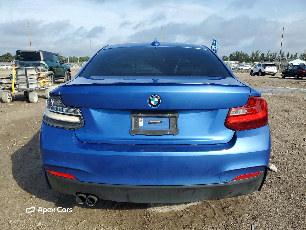 BMW Series 2 2016