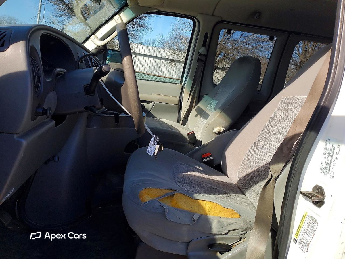 Ford Econoline 2006