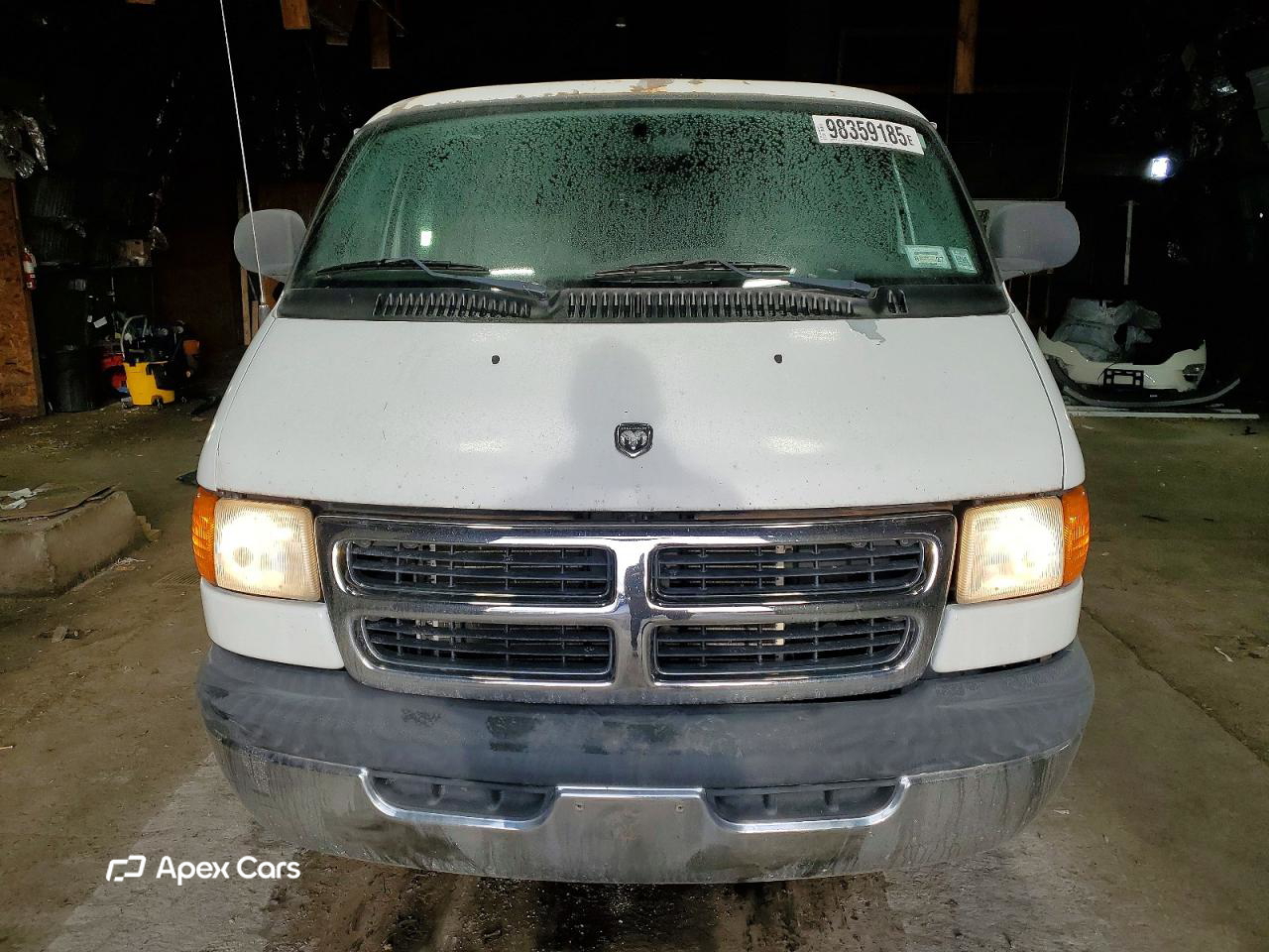 Dodge RAM Van 2003