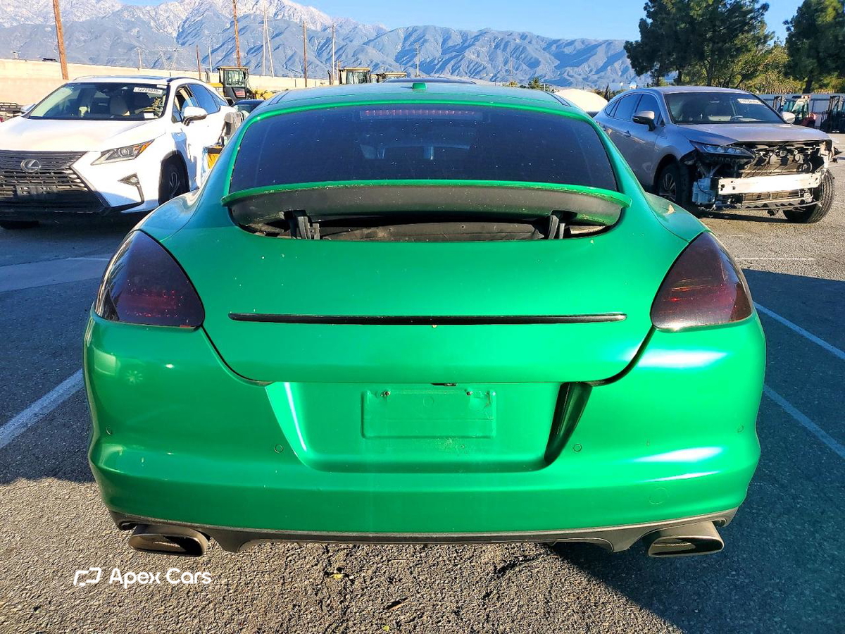 Porsche Panamera 2012