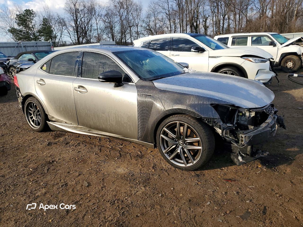 Lexus IS 2019