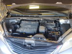 Toyota Sienna 2011