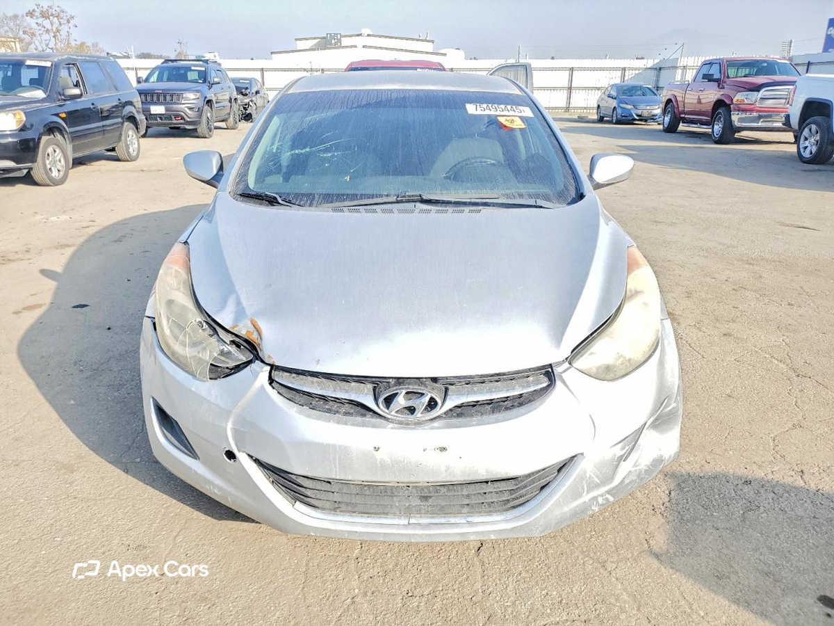 Hyundai Elantra 2013