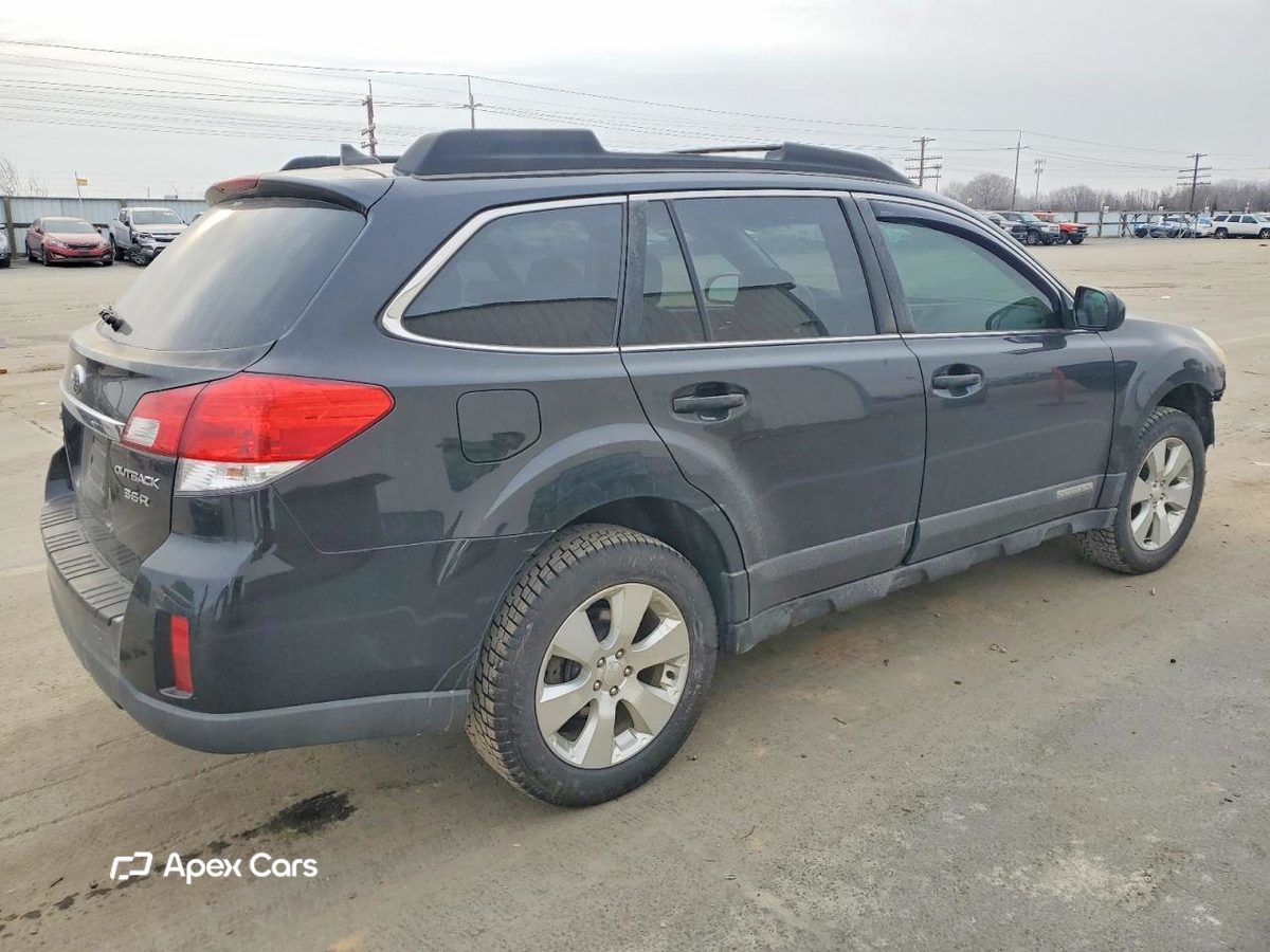 Subaru Outback 2011