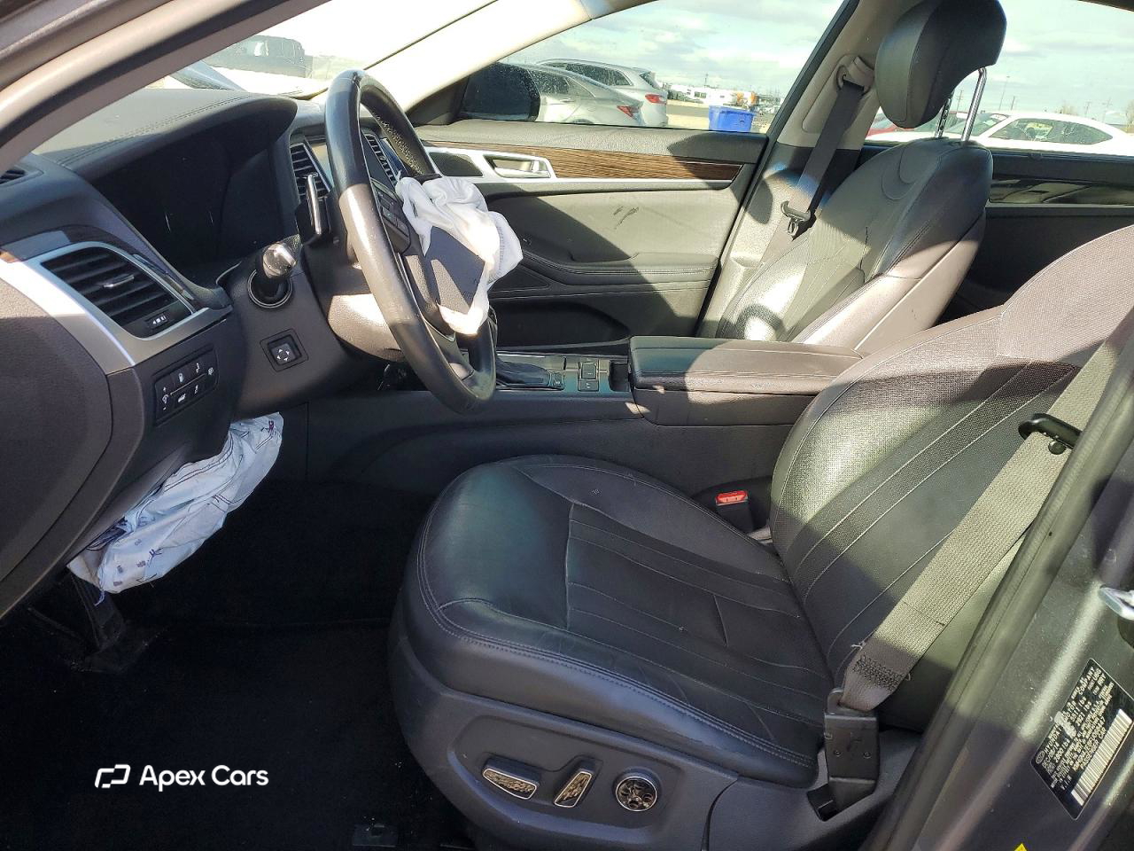 Hyundai Genesis 2015