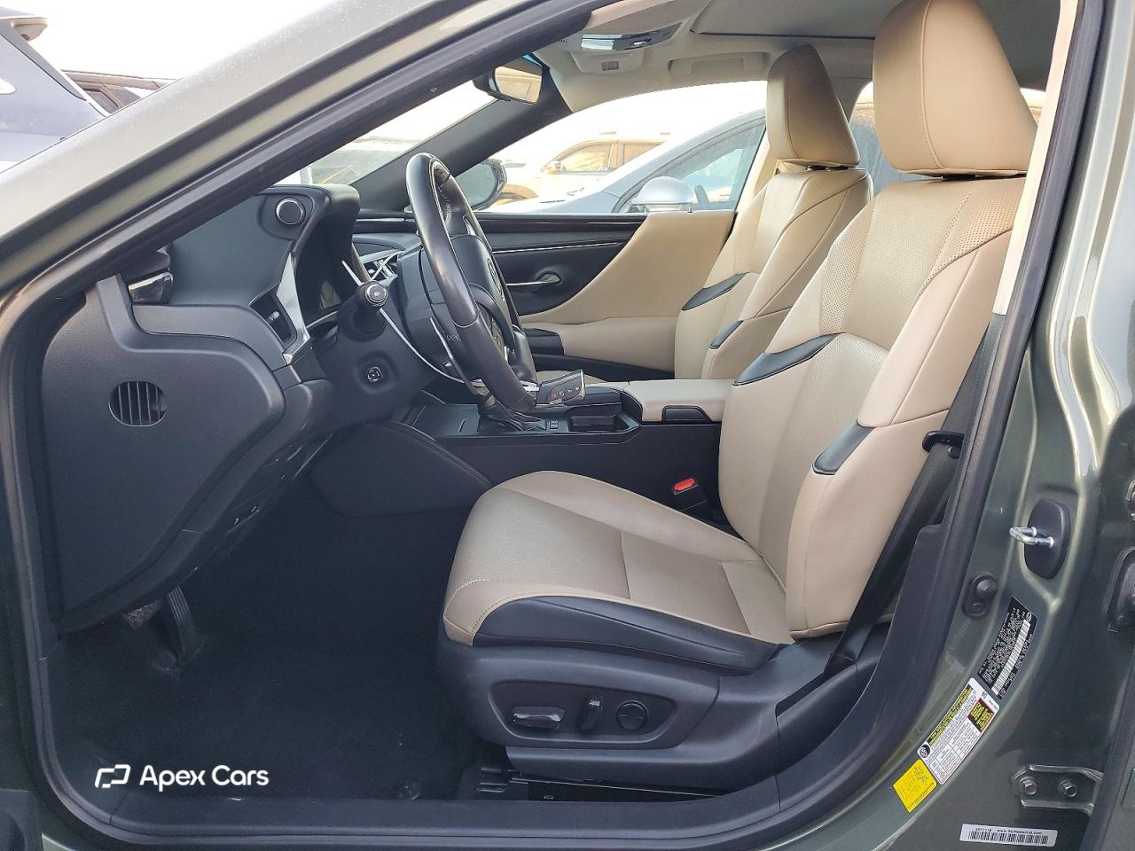 Lexus ES 2020