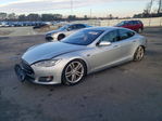 Tesla Model S 2015