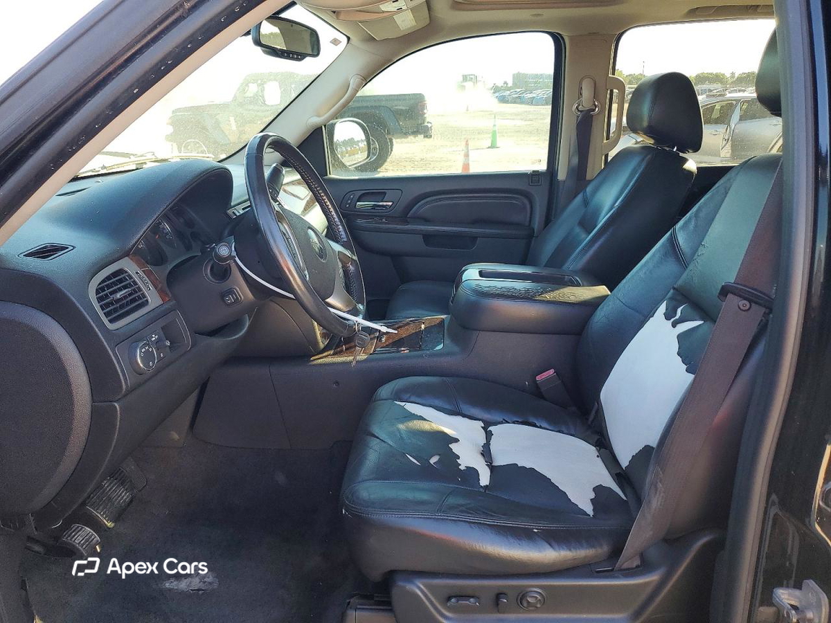 GMC Yukon 2011