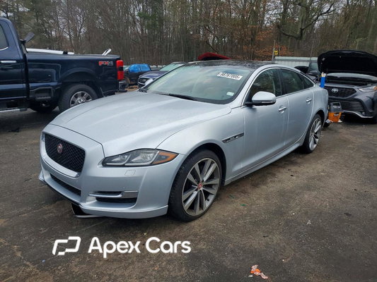 Jaguar XJ 2016 - Image 1 of 12