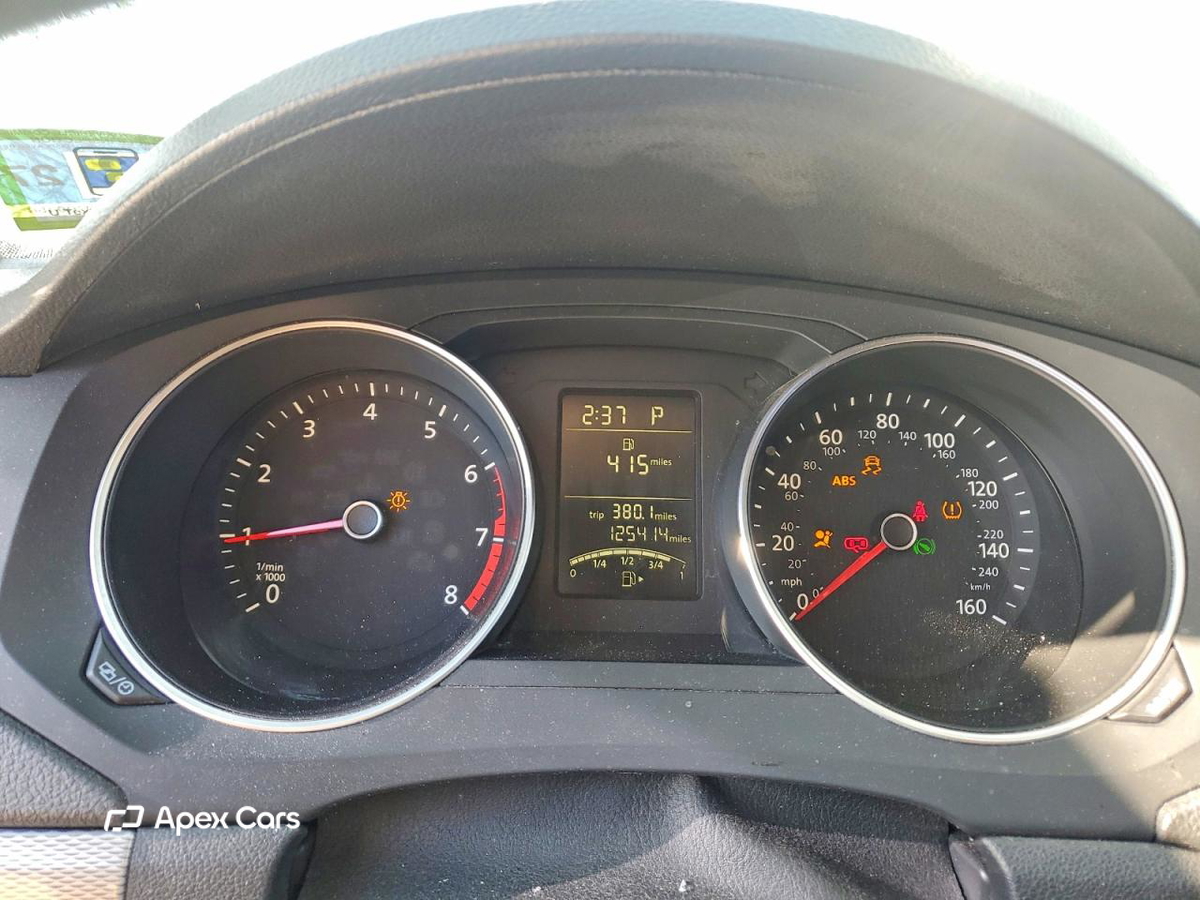 Volkswagen Jetta 2015