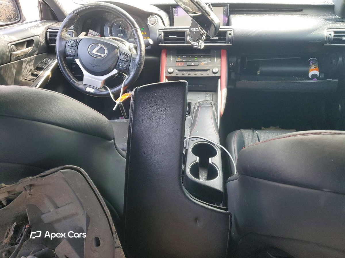 Lexus IS 2019