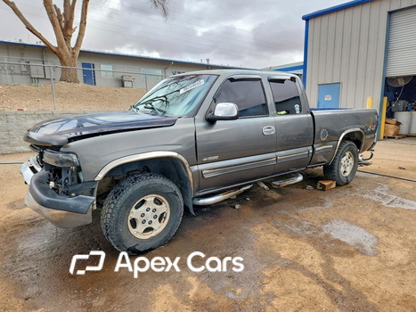 Chevrolet Silverado 2001 - Image 1 of 13
