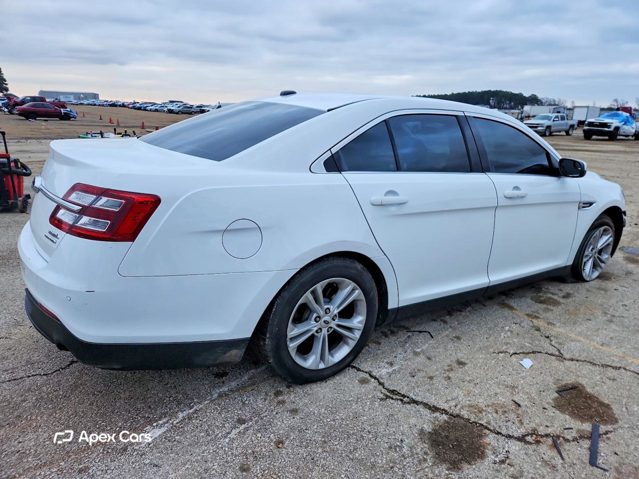 Ford Taurus 2015