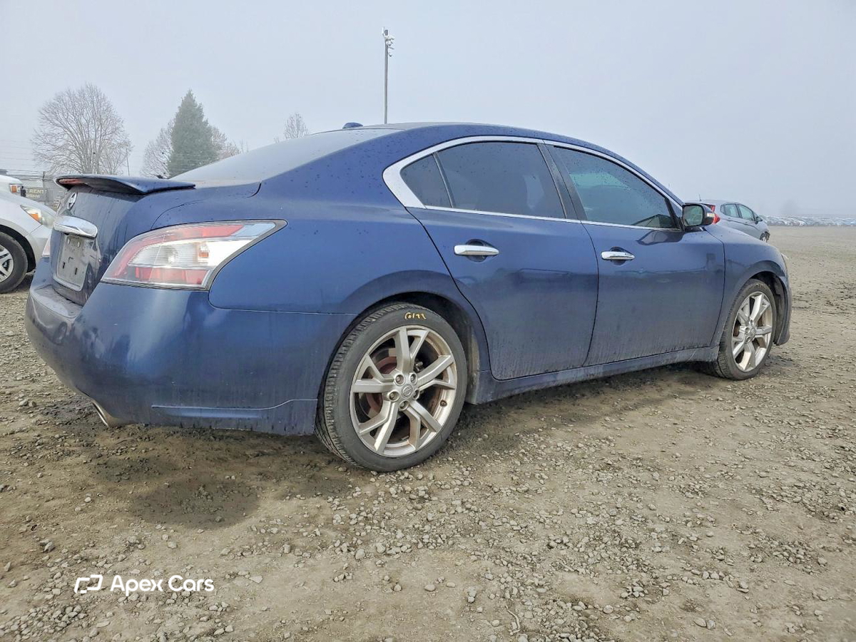 Nissan Maxima 2012