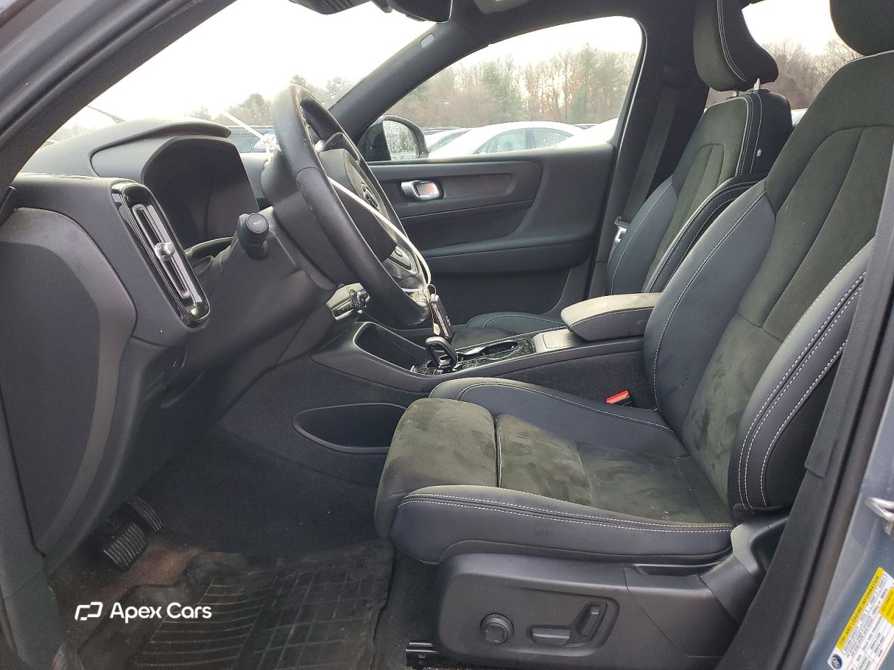 Volvo XC40 2023