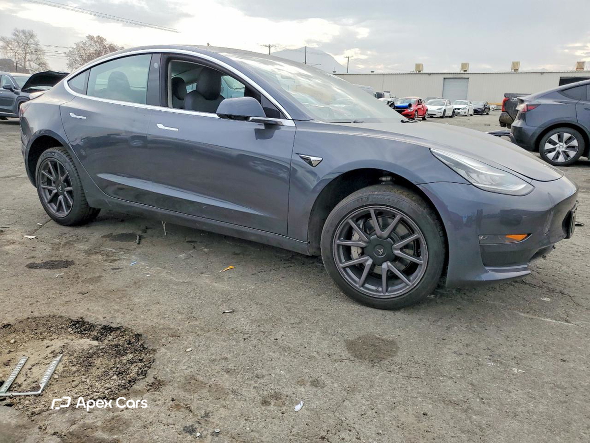 Tesla Model 3 2018